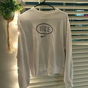 White Nike Crewneck Women’s Sz M